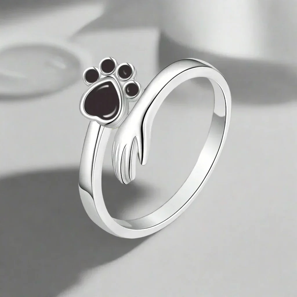 Adjustable Paw Ring Made of 925 Sterling Silver – Hand-in-Paw Design