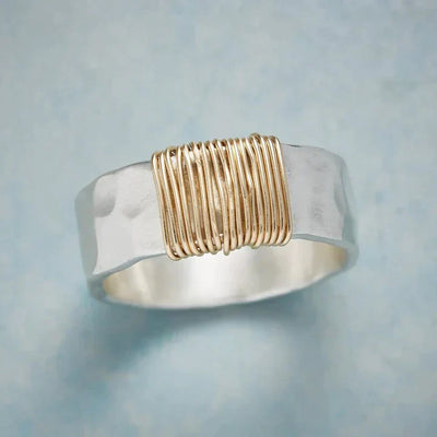 Zoë Vintage Gold-Colored Thread Ring