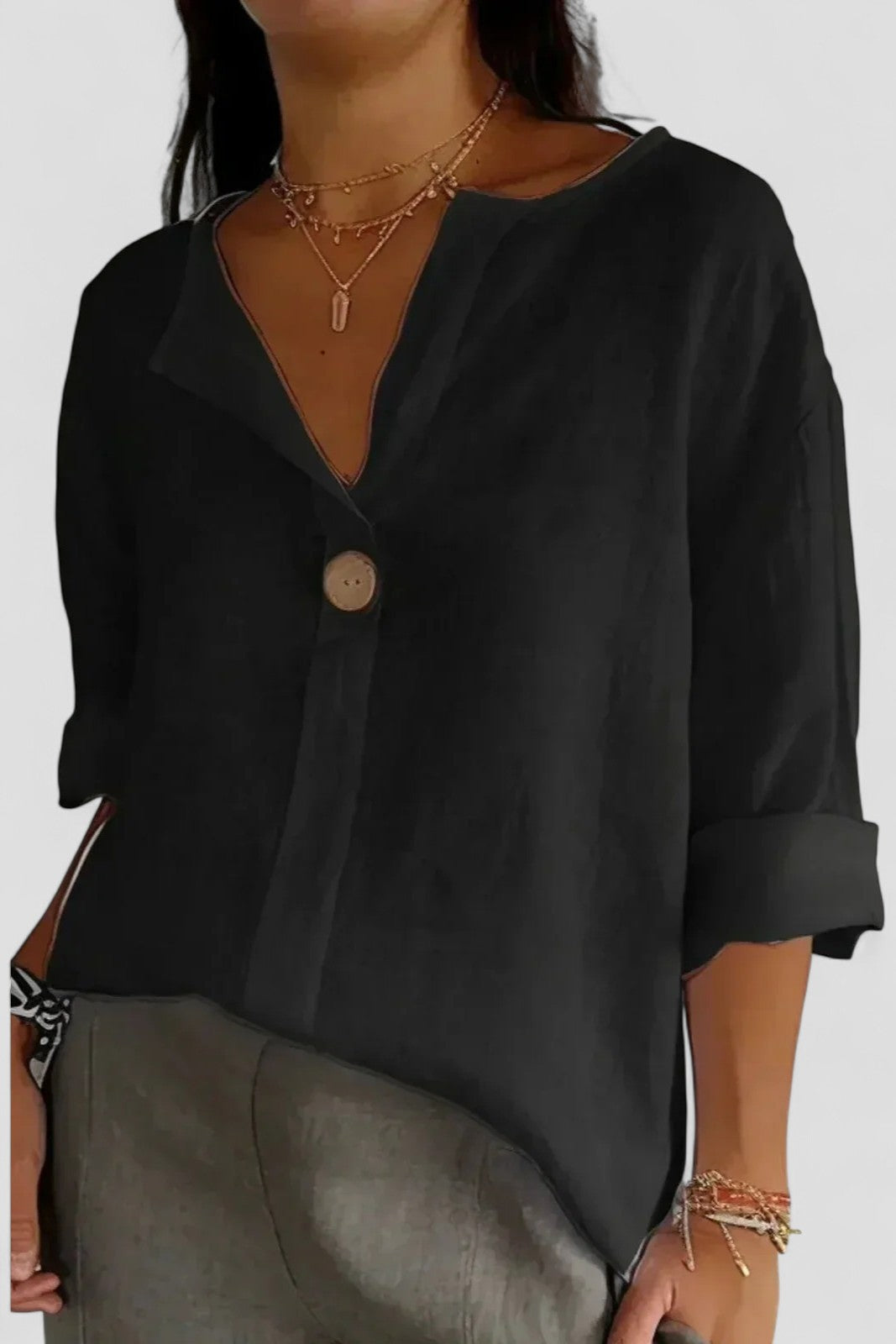 Zamma - Relaxed V-Neck Top