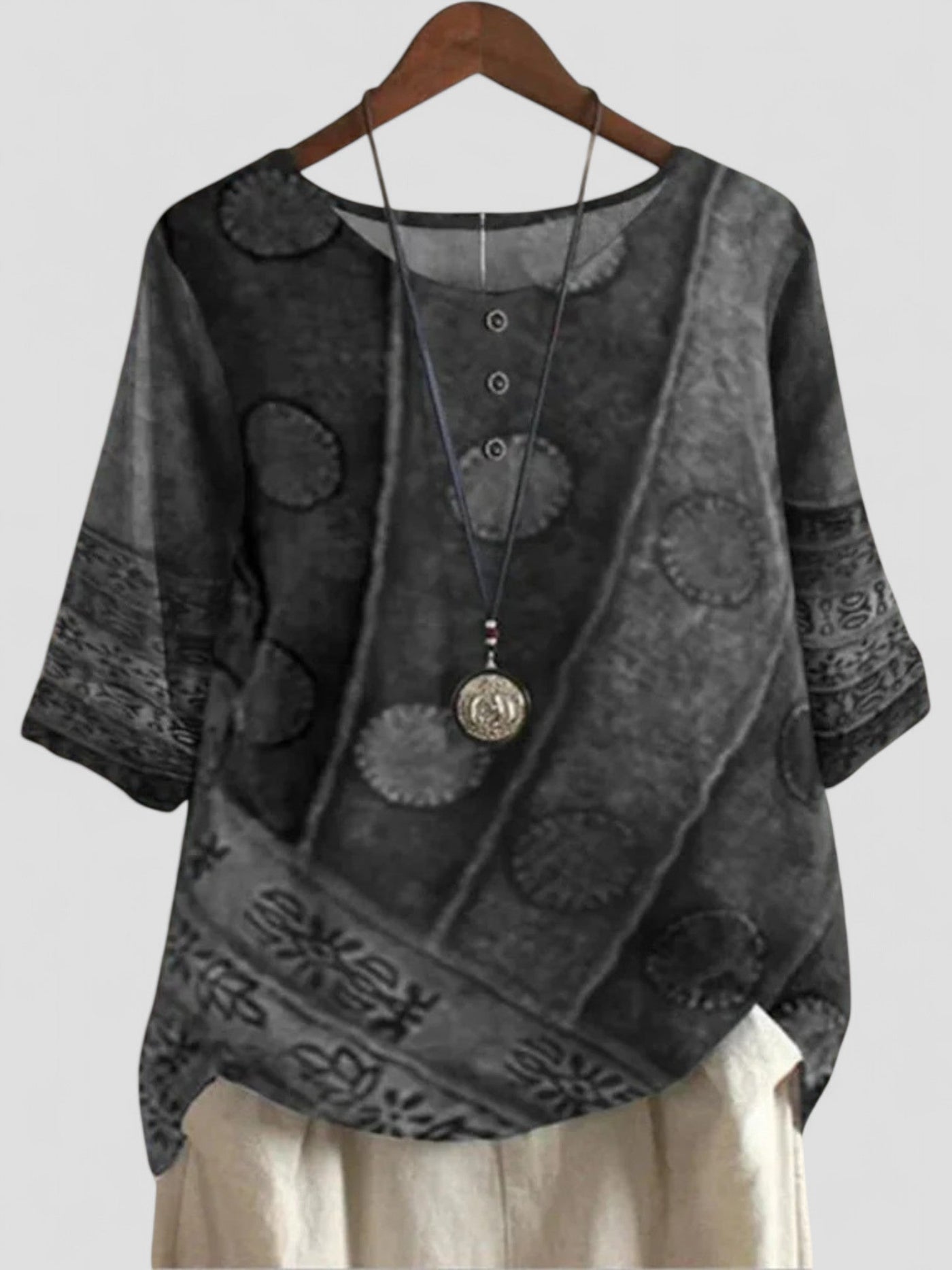 Anny - Artistic flair with comfort