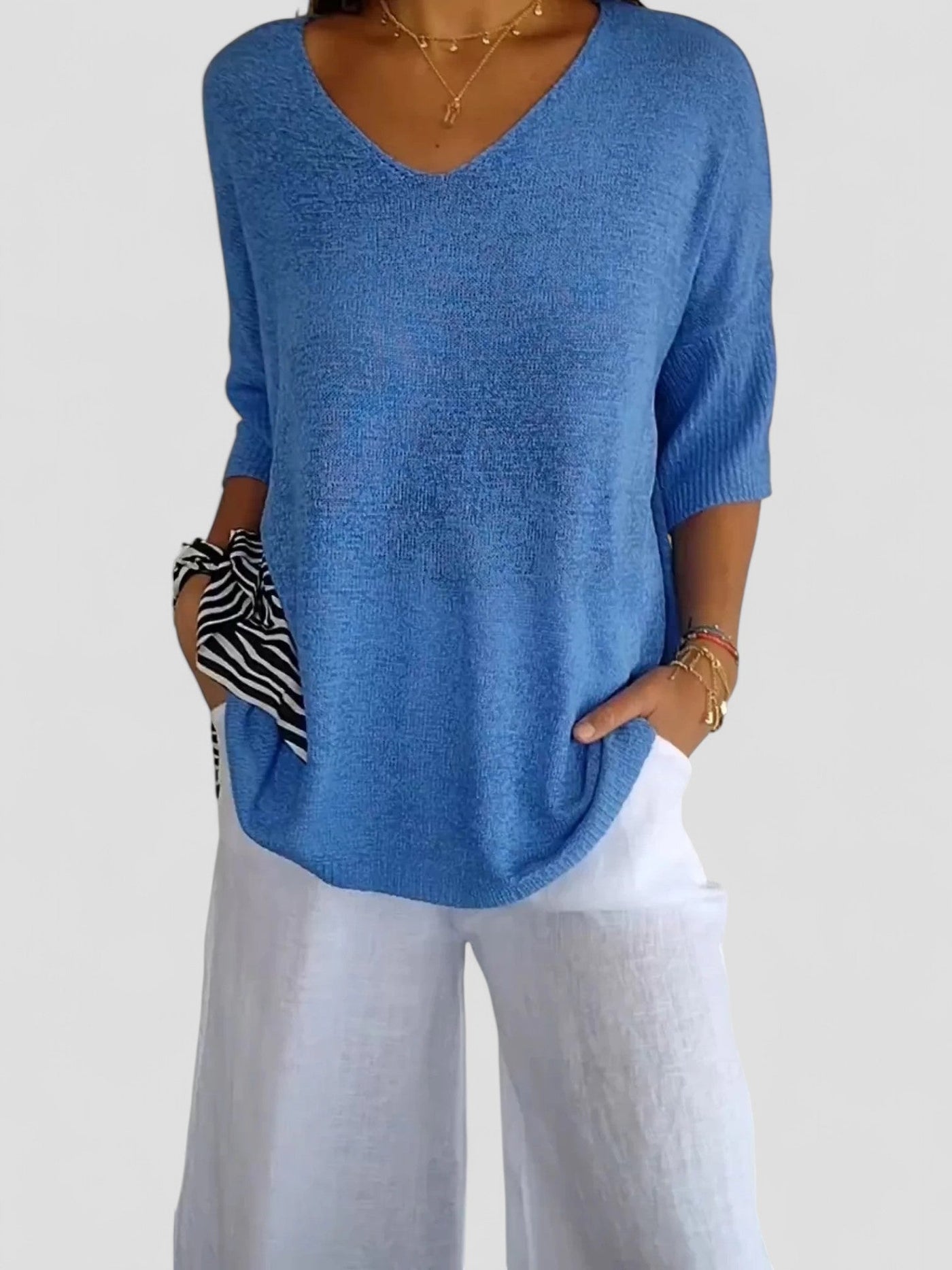 Aurea - V-Neck Knit Top
