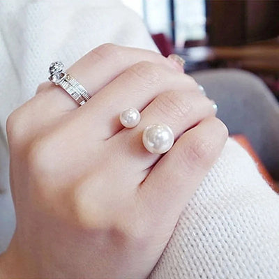 Lina adjustable pearl ring