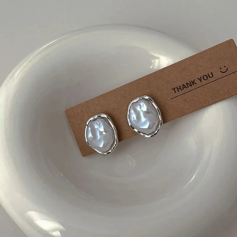 Carmen Elegant Pearl Earrings