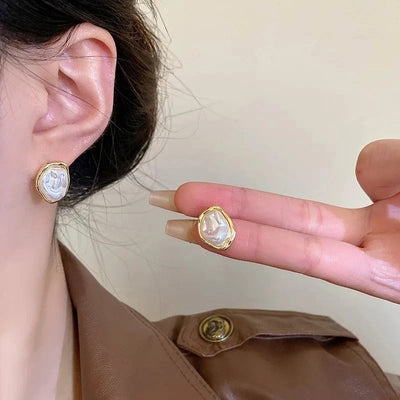 Carmen Elegant Pearl Earrings